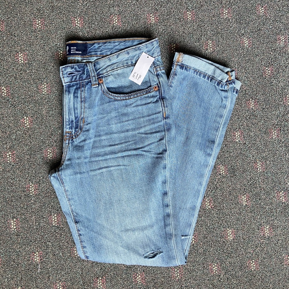 🔒SOLD🔒 boyfriend jeans distressed